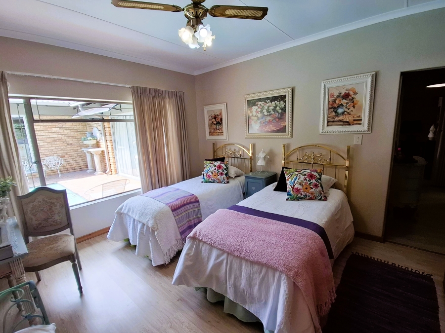 5 Bedroom Property for Sale in Doringkruin North West